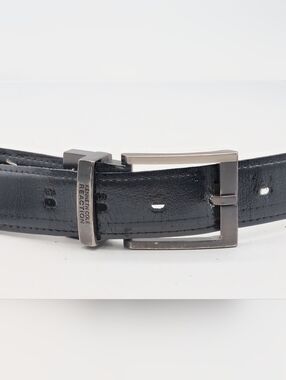 Kenneth Cole Reaction Black Leather Belt Sz 40 with Gunmetal Buckle